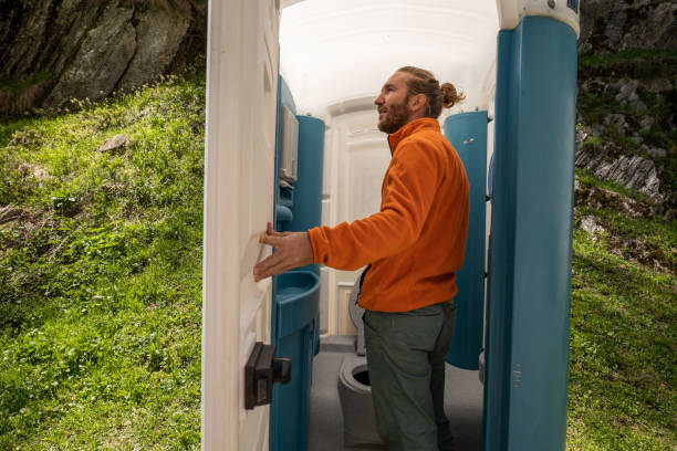 Best Portable toilet rental cost  in Moore, OK